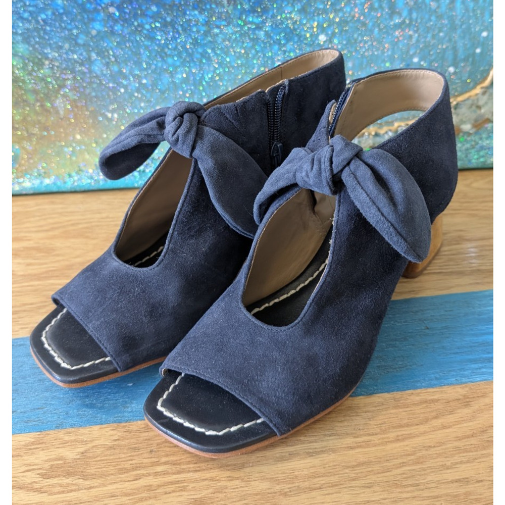 Bernardo Lizzie Suede Zip Open Toe Bow Knot Ankle Strappy Block Heel Women's 8M
